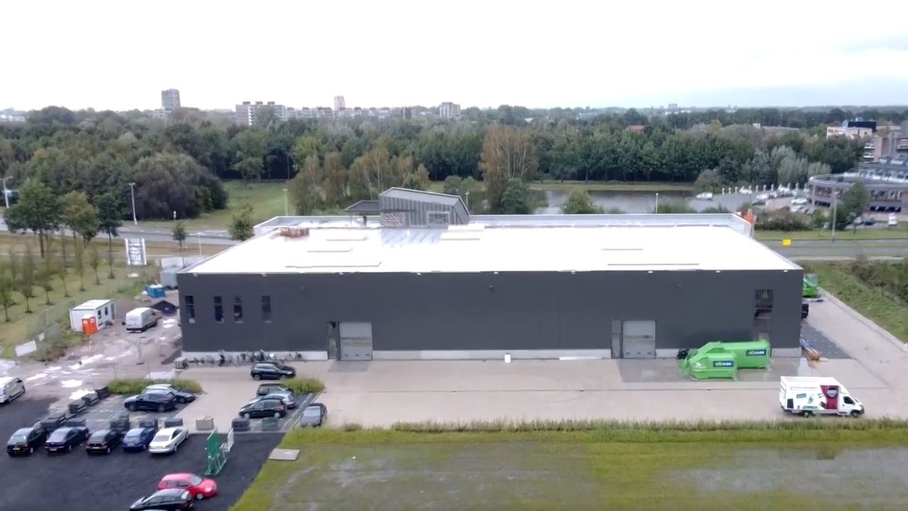 Smartphonehoesjes new HQ still under construction.